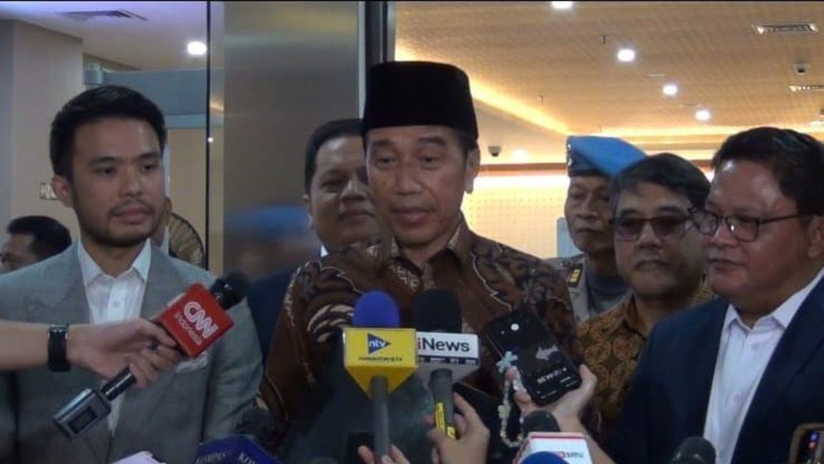 Jokowi Ngaku Sedih Jika Proses Hukum soal Ijazah Berlanjut, tapi...