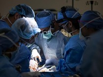 Dokter Bedah AS Sukses Lakukan Transplantasi Kandung Kemih Pertama di Dunia