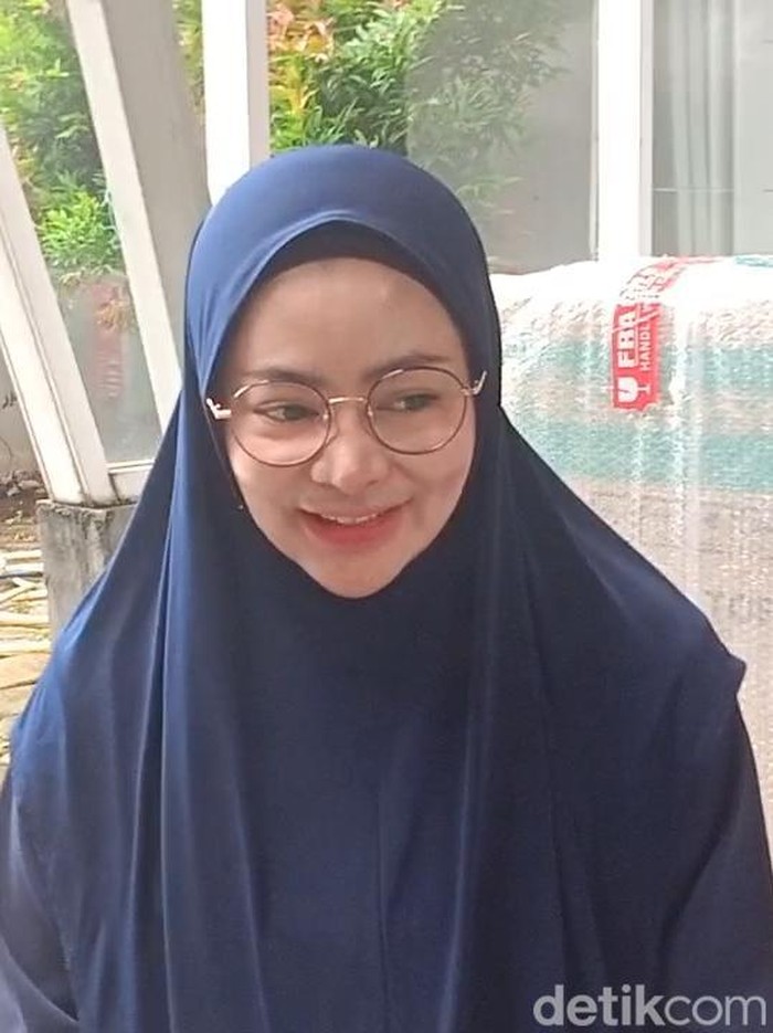 Vitalia Sesha Vitalia Sesha berhijab