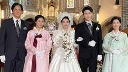 Para Perempuan dalam Perjalanan Karier Kim Seon Ho