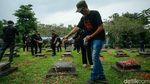 Aktivis dan Keluarga Korban Kenang Tragedi 98 di TPU Pondok Ranggon
