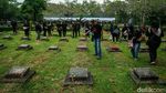 Aktivis dan Keluarga Korban Kenang Tragedi 98 di TPU Pondok Ranggon