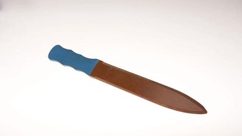 Pada Desember 2001, tim CIA/DS&T menggunakan alat untuk mendeteksi IED seberat 2.400 pon di atap istana gubernur Kandahar, menetralkannya beberapa menit sebelum meledak, menyelamatkan pejabat Afghanistan dan pasukan AS. Dalam hitungan jam, setiap anggota tim menerima Bintang Intelijen atas keberanian mereka. Foto: Boredpanda