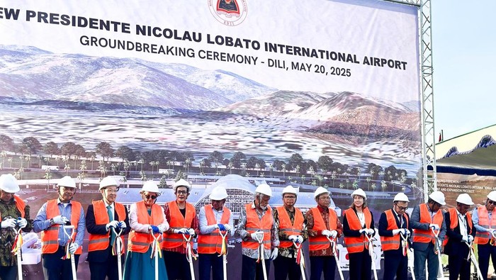 PT Waskita Karya (Persero) Tbk akan memulai membangun sejumlah fasilitas di Bandara Internasional Presiden Nicolau Lobato (PNLIA) di Dili, Timor Leste. Proyek ini menelan anggaran hingga US$ 72,6 juta atau sekitar Rp 1,1 triliun.