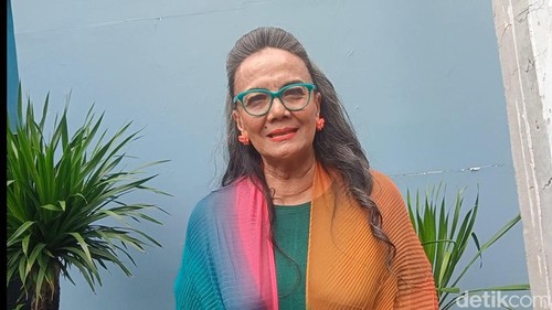 Christine Hakim saat ditemui di kawasan Transmedia.