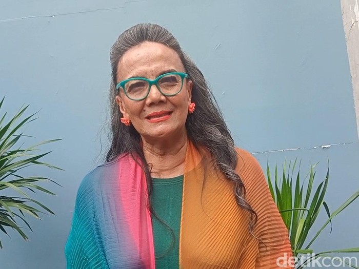 Christine Hakim saat ditemui di kawasan Transmedia.