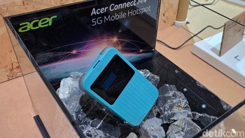 Ini adalah Acer Connect M4 5G Mobile Hotspot yang tahan air dan dibekali dengan baterai 8.000 mAh yang tahan lama. Foto: Fino Yurio Kristo/detikINET