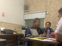 Dosen Cabul UIN Mataram Labrak Korban Saat Diperiksa di Polda NTB