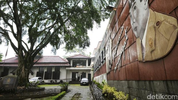 Gedung Indonesia Menggugat