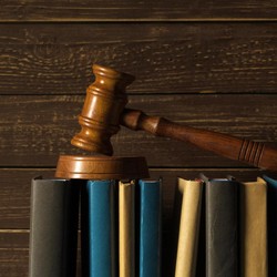 Urusan Royalti Belum Kelar, Duduk Perkara 7 Pencipta Lagu Gugat LMKN ke MA Urusan Royalti Belum Kelar, Duduk Perkara 7 Pencipta Lagu Gugat LMKN ke MA