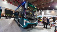 New Armada tampilkan Grand Touristo di ajang INAPA 2025, pameran otomotif dan logistik terbesar yang digelar di JIExpo Kemayoran, Jakarta, Rabu (21/5/2025).