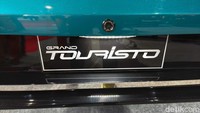 INAPA 2025 menghadirkan berbagai inovasi kendaraan niaga, termasuk Grand Touristo yang menggunakan sasis Isuzu yang dirancang untuk kebutuhan transportasi modern.
