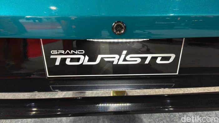Isuzu Touristo Tampil di INAPA 2025, Soroti Inovasi Transportasi dan Logistik Isuzu tampilkan Touristo di INAPA 2025. Mobil ini menarik minat pengunjung lewat desain modern dan fokus pada ekosistem kendaraan ramah lingkungan.
