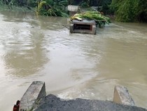 Jembatan Kalangan Blora Putus Tergerus Banjir Sungai Lusi
