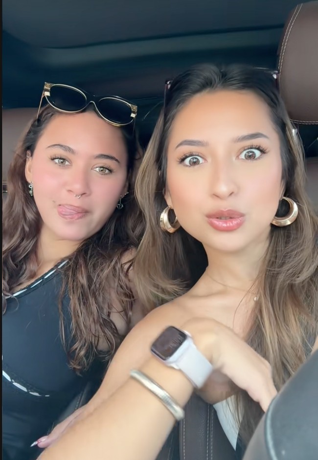 Namun tampaknya Zoe dan Jennifer kini sudah kembali berbaikan. Pasalnya saat Wolipop mengecek pada Rabu (21/5/25), akun Instagram keduanya sudah kembali saling berteman. Foto: TikTok/@jennifer.coppen