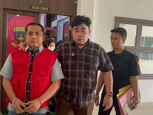 Kejari Tahan Kadisbudporapar Deli Serdang Kasus Korupsi Dana Atlet