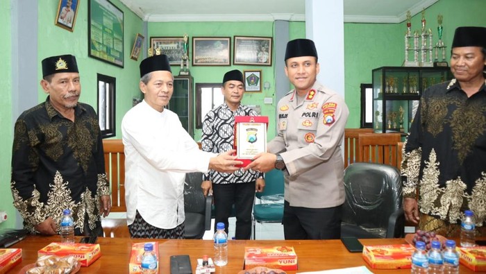 Kapolres Lamongan Silaturahmi dengan PCNU Babat