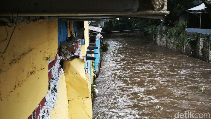 Keluh Kesah Warga Kampung Braga di Bawah Ancaman Banjir