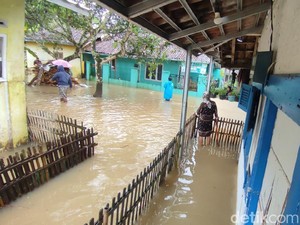 Resah Warga Sukapulang Wetan Dihantui Luapan 2 Sungai di Ciamis