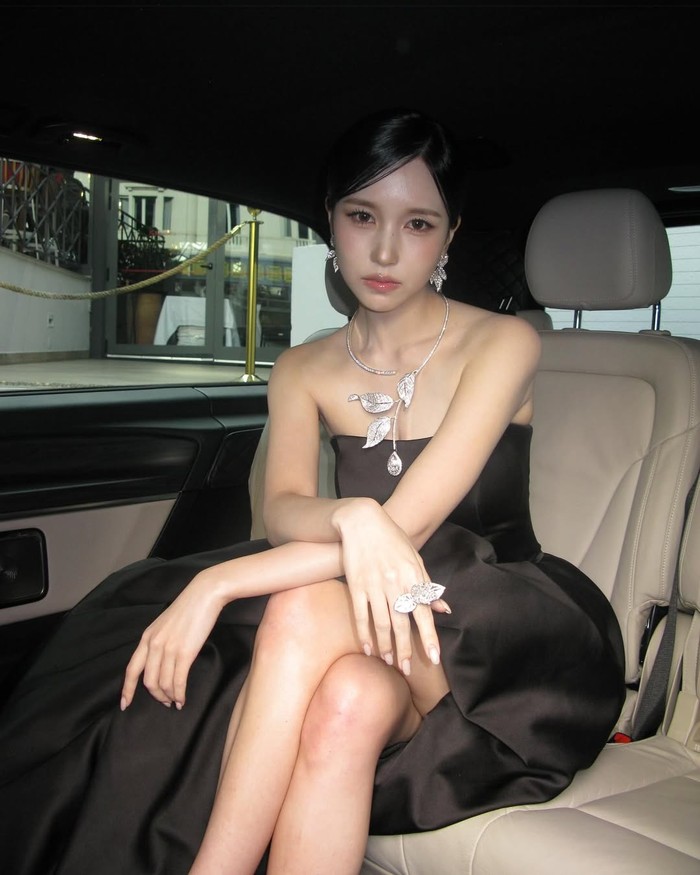 Mina TWICE