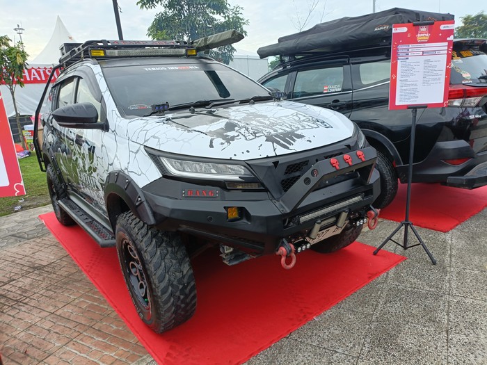 Modifikasi Daihatsu Terios bergaya offroad Modifikasi Daihatsu Terios bergaya offroad