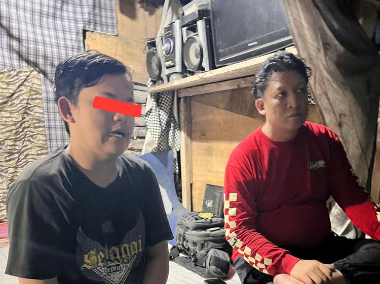 Detik-detik Admin Fantasi Sedarah dan Member Suka Duka Diringkus Polisi