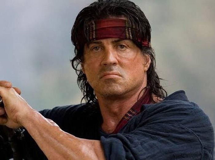 Cuplikan adegan Sylvester Stallone di Rambo (2008).