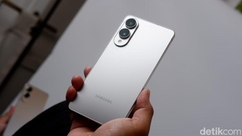 Ini Titanium Silver. Foto: Adi Fida Rahman/detikINET