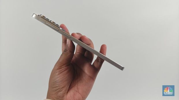 Samsung  Galaxy S25 Edge rilis di Indonesia. (CNBC Indonesia/ Novina Putri Bestari)