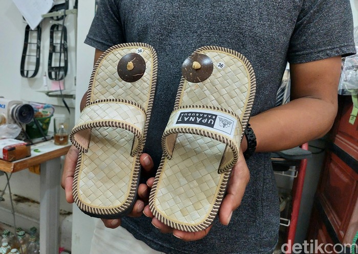 Sandal Upanat