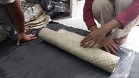 Salah satu pengrajin yang membuat sandal Upanat adalah Muh Zamzami yang mengelola Omah Sandal and Handi Craft. Dia telah mengerjakan pesanan Balai Konservasi Borobudur sejak tahun 2021.