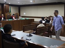 Sidang Dugaan Korupsi Indofarma dengan Kerugian Negara Rp377 M