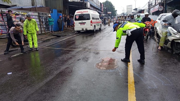 TKP kecelakaan lalu lintas di Cimahi