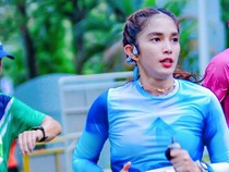 Ussy Sulistiawaty Gak Menyangka Bisa Finish Lari 10K Kurang dari Sejam