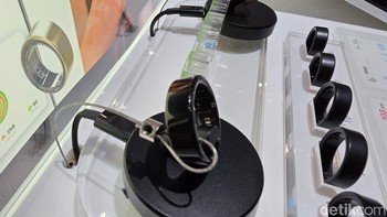 Acer terjun ke pasar wearable, dengan produknya yang sudah diperkenalkan dan mulai dipasarkan adalah cincin pintar yang dinamakan Acer FreeSense. Di ajang pameran teknologi terbesar di Asia, Computex 2025, di Taipei, Taiwan, Acer FreeSense meraih cukup banyak perhatian. Foto: Fyk/detikinet