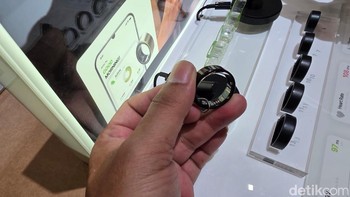 Beberapa perusahaan teknologi telah merilis cincin pintar semacam ini dan Acer tampaknya melihat peluang tersebut dengan menghadirkan produk yang sama. Sekilas, wujudnya seperti cincin pada umumnya, namun di dalamnya ada beragam teknologi yang disertakan. Foto: Fyk/detikinet