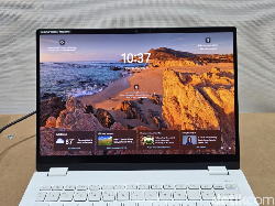 Ini Dia Acer Swift Edge 14 AI, Laptop Ringan Layar OLED 3K