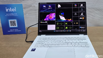 Laptop ini bersertifikasi Military Grade (MIL-STD 810H) untuk menangani beragam tugas harian dengan lebih aman. Harganya sekitar USD 1.800 di Eropa, namun belum ada informasi mengenai banderol atau ketersediaannya di Indonesia. Foto: Fino/detikinet