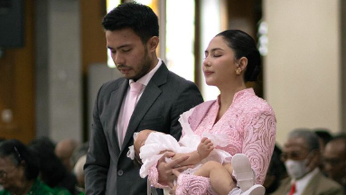 Anak Jessica Mila