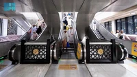 Di antara layanan yang paling menonjol adalah eskalator dan lift, melayani pergerakan lebih dari 200.000 jemaah per jam di dalam Masjidil Haram dan halaman sekitarnya. Foto: Saudi Press Agency