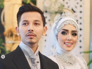 Fairuz A Rafiq Sebut Sonny Septian Hadiah Terindah dari Allah