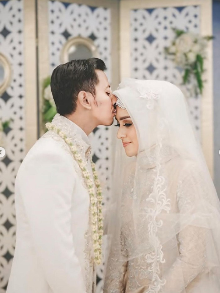 Fairuz A Rafiq Fairuz A Rafiq dan Sonny Septian.