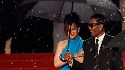 Rumah Diberondong Tembakan, Ada Rihanna dan A$AP Rocky bersama Anak-anak