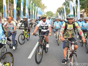 Gowes 456 Km Sambut HUT Lamongan, Jelajahi 27 Kecamatan