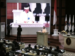 Ucapan Terima KDM untuk Anggota DPRD Jabar yang Kritiknya