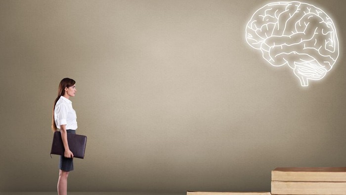 ilustrasi stroke Thoughtful businesswoman looking at ladder of success made of books