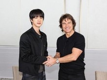 Momen Tom Cruise Kasih Wejangan ke Jin BTS