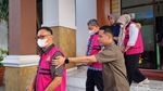 Tampang Eks Dirjen Kominfo Cs Ditahan Jaksa di Kasus Korupsi PDNS
