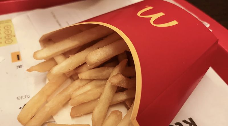 Kentang goreng dan soda di McDonald's