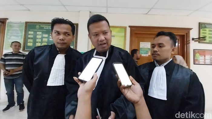 Kuasa hukum enam terdakwa penganiayaan Samson, preman Sukabumi